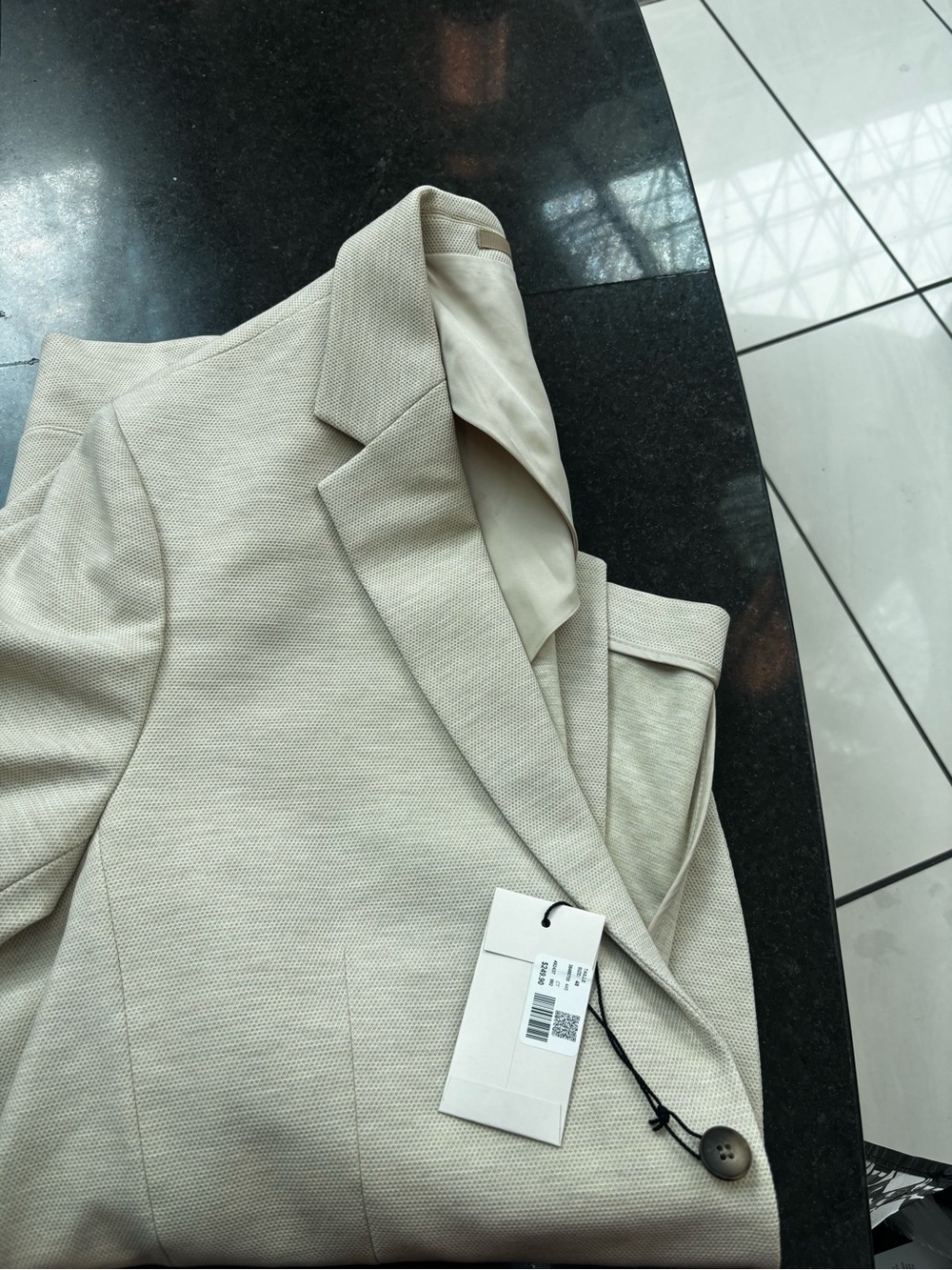 RW&CO. Women's Blazer in Light Beige